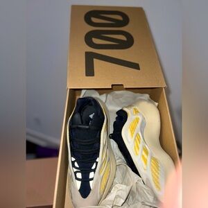 Yeezy 700